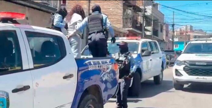 Dos detenidos tras un enfrentamiento